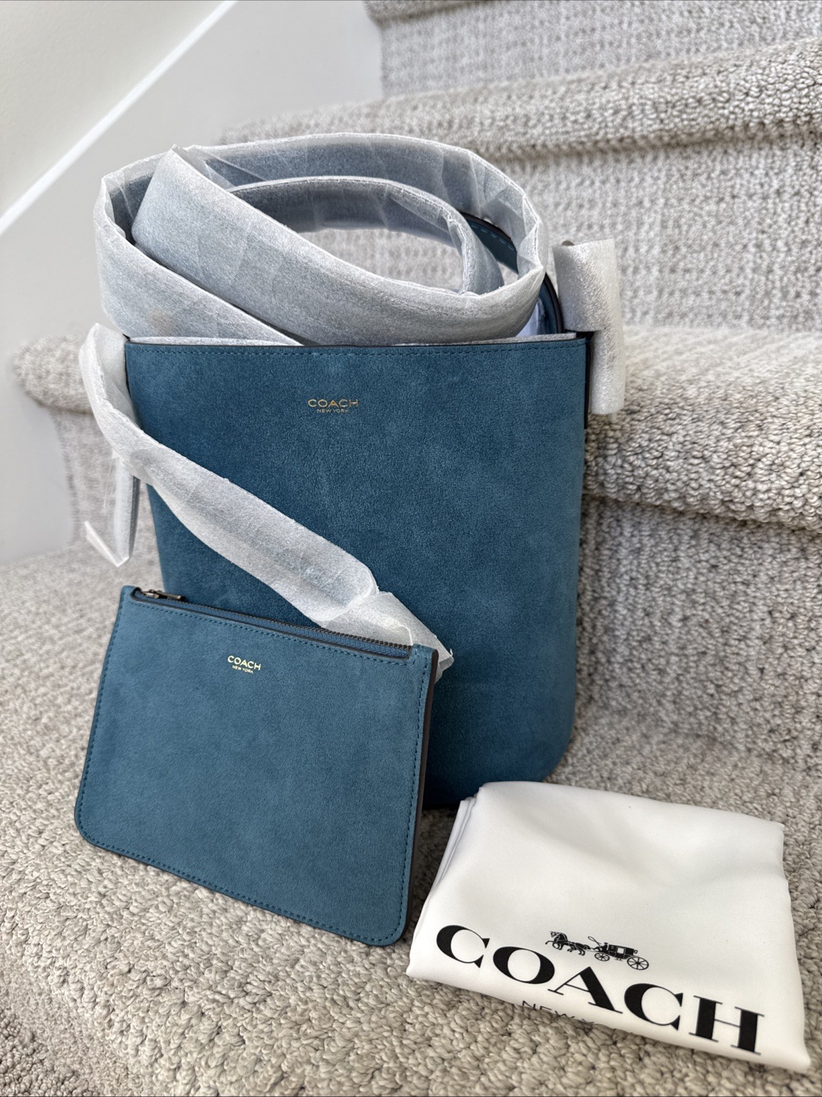 NWT COACH Sealed Bleecker Bucket Bag 21 X-body Brass/Sea Blue Suede CCW84 +Pouch
