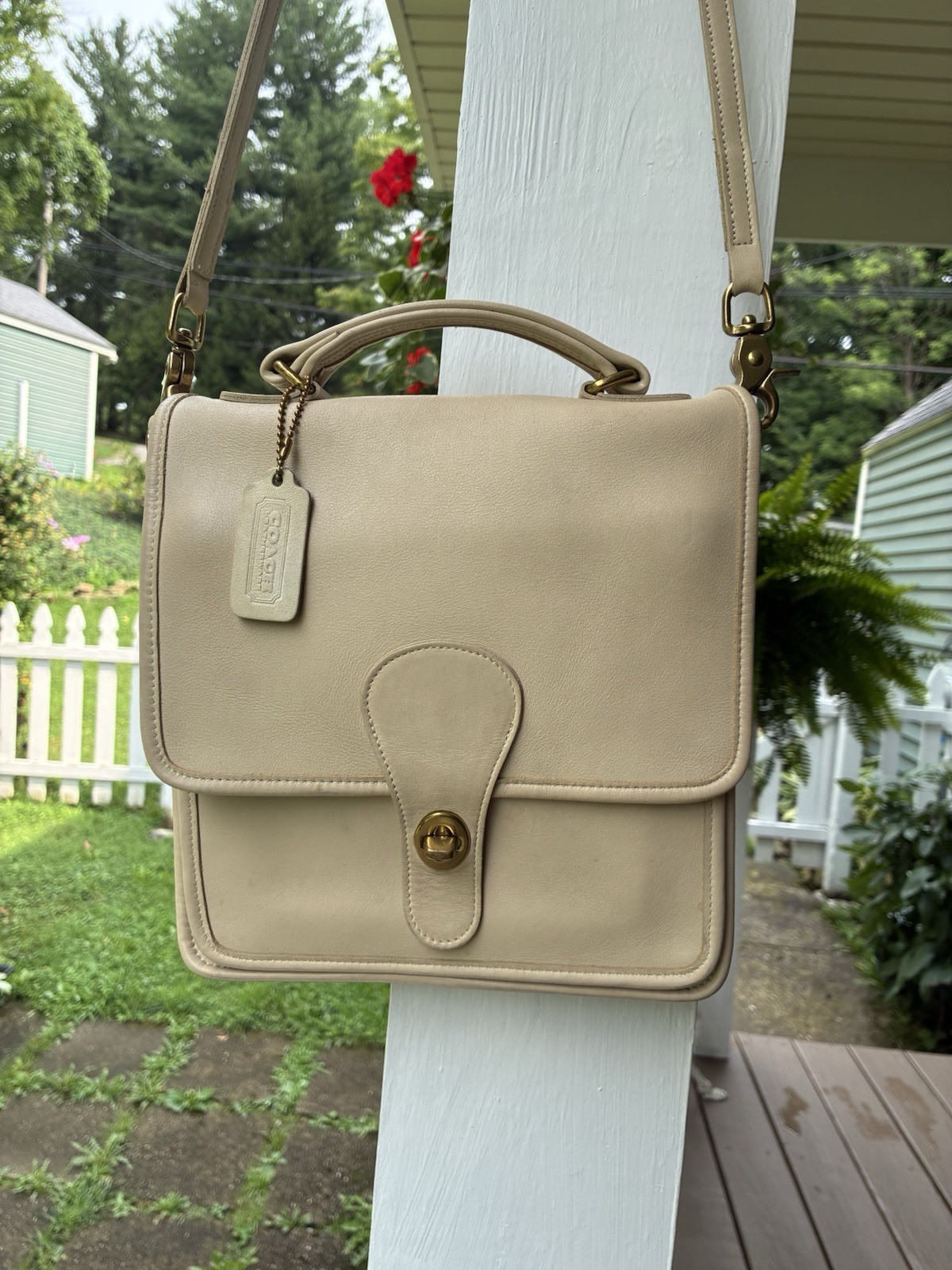 Beautiful Vintage Coach Bone Color Station Bag, No.5130, Made In 1996