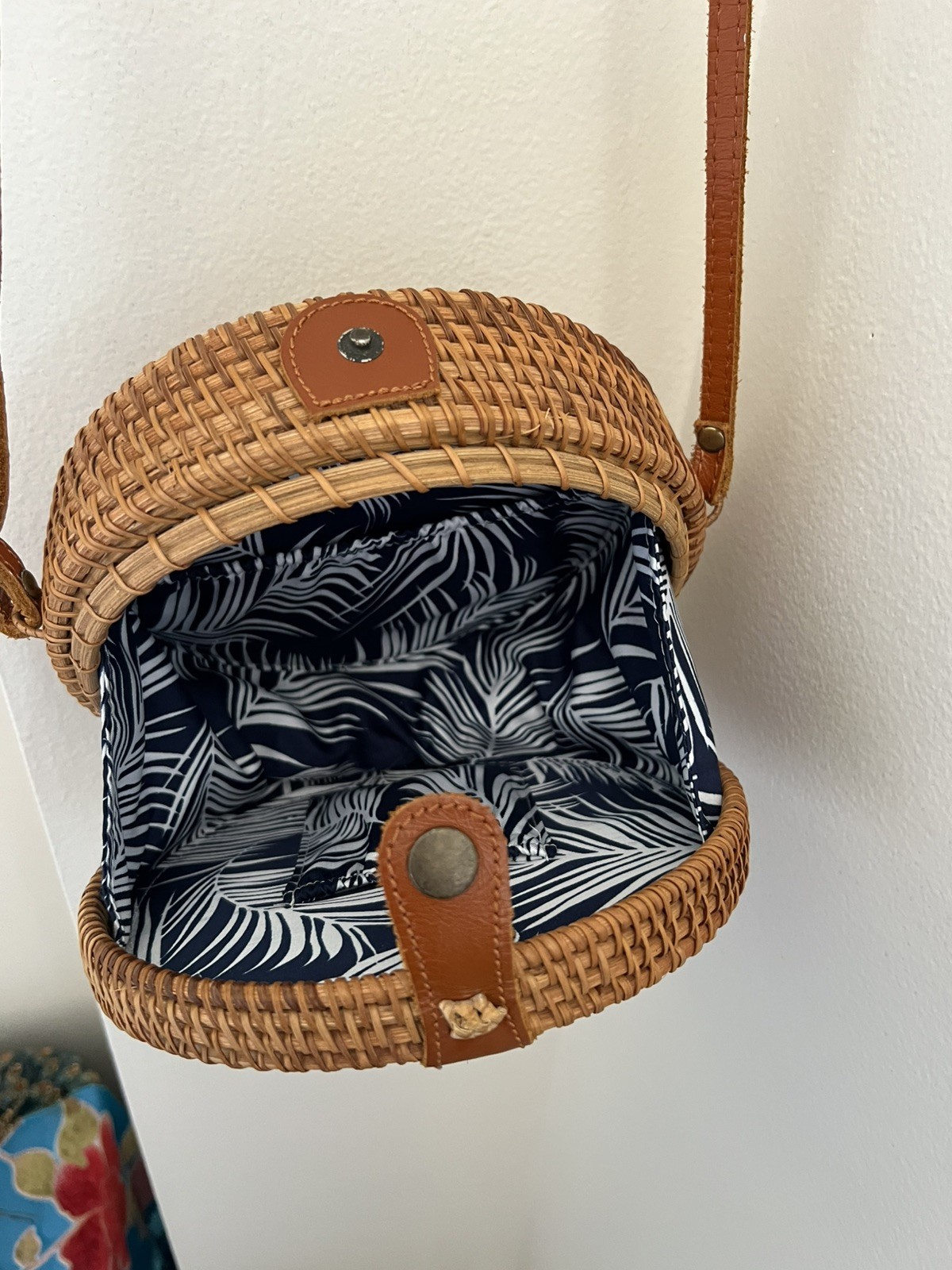 Hand-Woven Round Rattan Wicker Purse Crossbody Bag Tropical Lining With Pockets