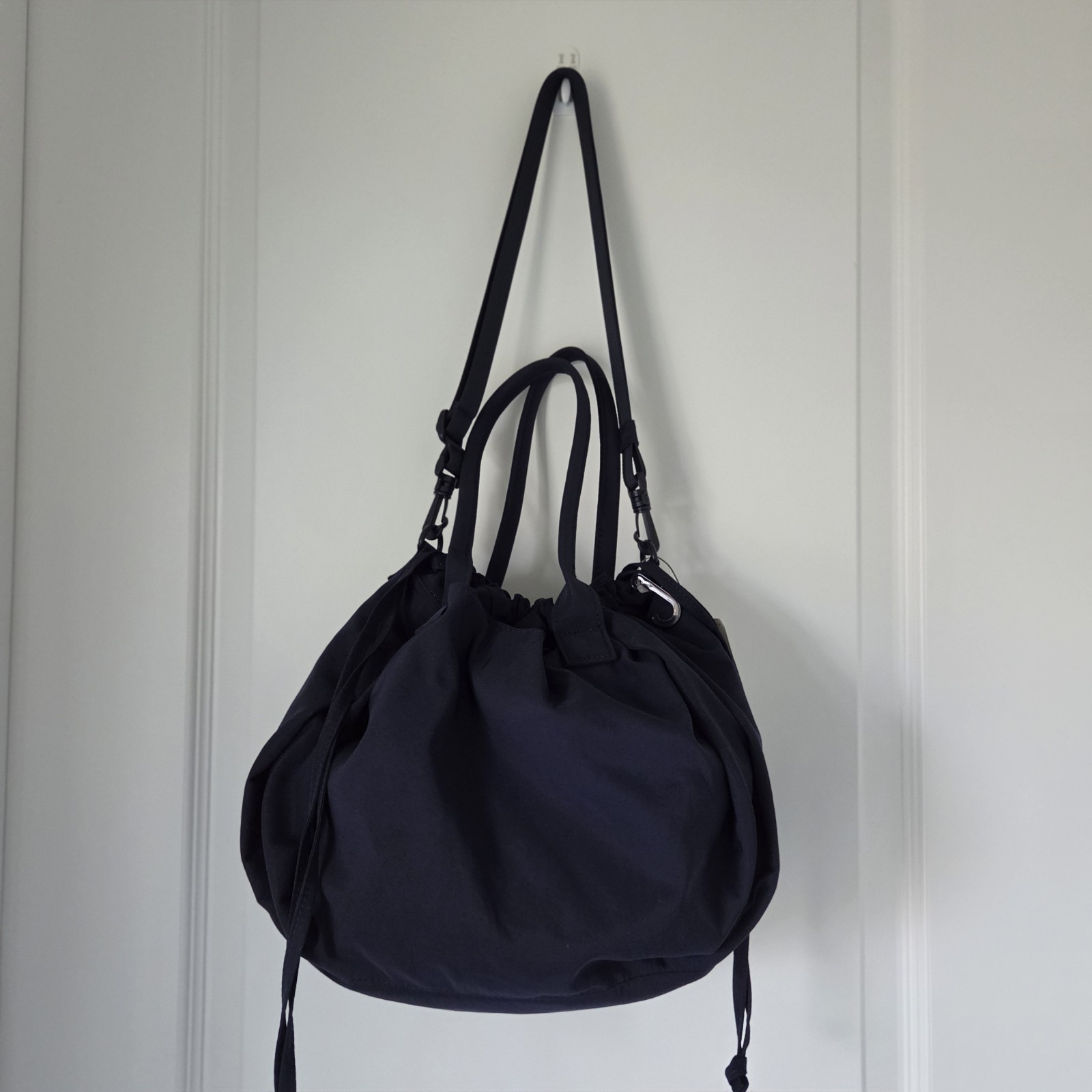Uniqlo C Drawstring Bag Water Repellent Tote Crossbody 2-Way Japan NEW Navy #69
