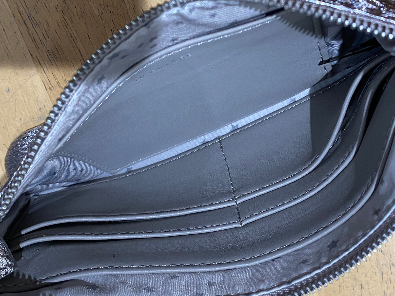 STELLA & DOT In Charge Pouch Bag Clutch Zipper Textured Pewter – NEW – 8.5″