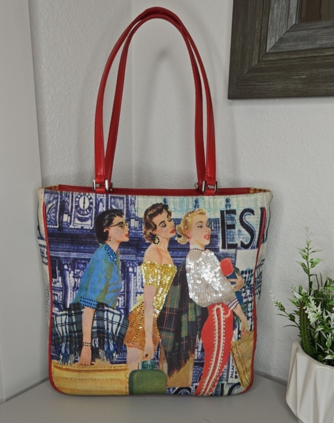 Vintage Isabella Fiore Tote City Shopping 50’s Theme Sequin Front