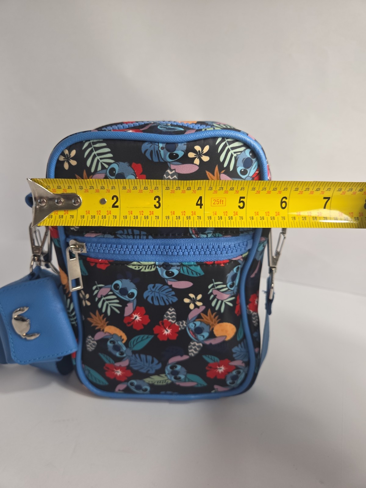 Bioworld Disney Lilo & Stitch 8in Crossbody Bag Hawaiian