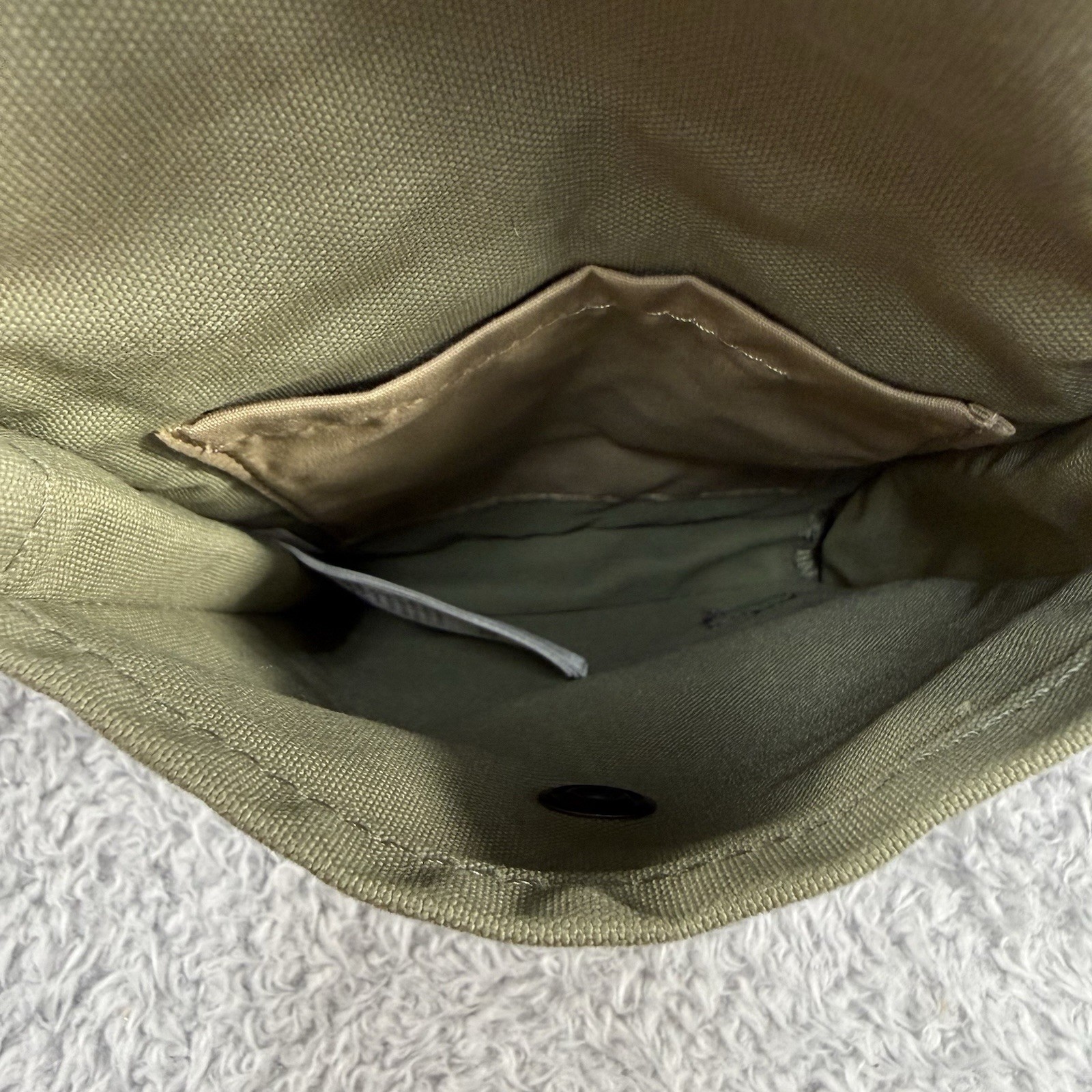 Fjallraven Khaki G-1000 Canvas Everyday Pocket Crossbody Shoulder Bag 7 X 5
