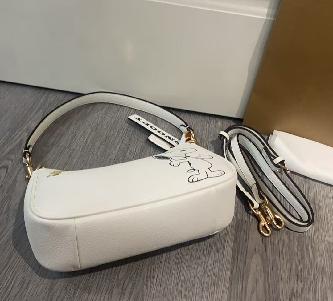 COACH x PEANUTS Teri Shoulder Bag Snoopy White Multi CBJ76 Outlet NEW