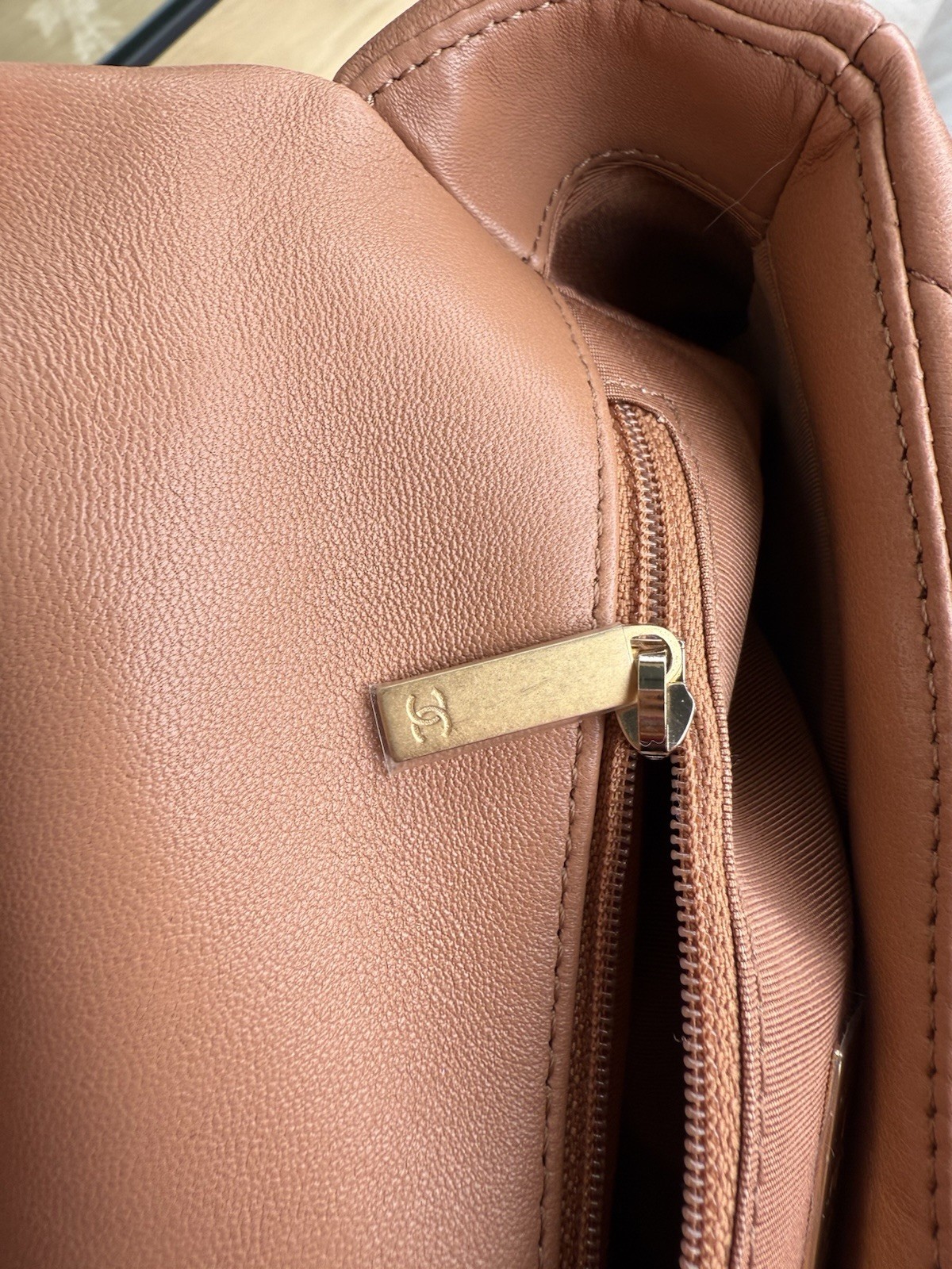 Chanel 19 Small Caramel 21K Rare Color