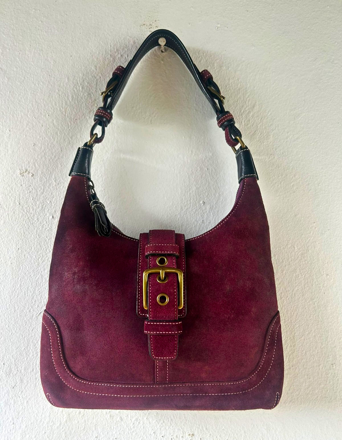 Vintage 2004 Coach Hamptons Suede Hobo Shoulder Bag – Style 7471 – Plum