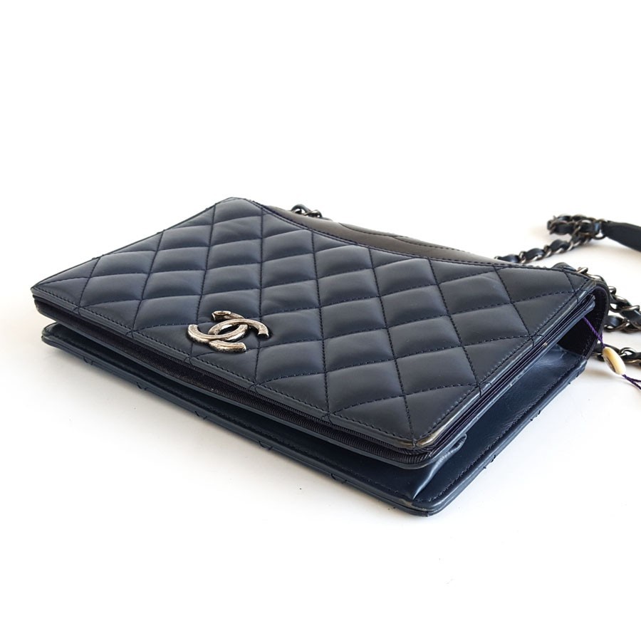 Chanel chain bag Ballerine blue quilted leather medium shoulder underarm handbag