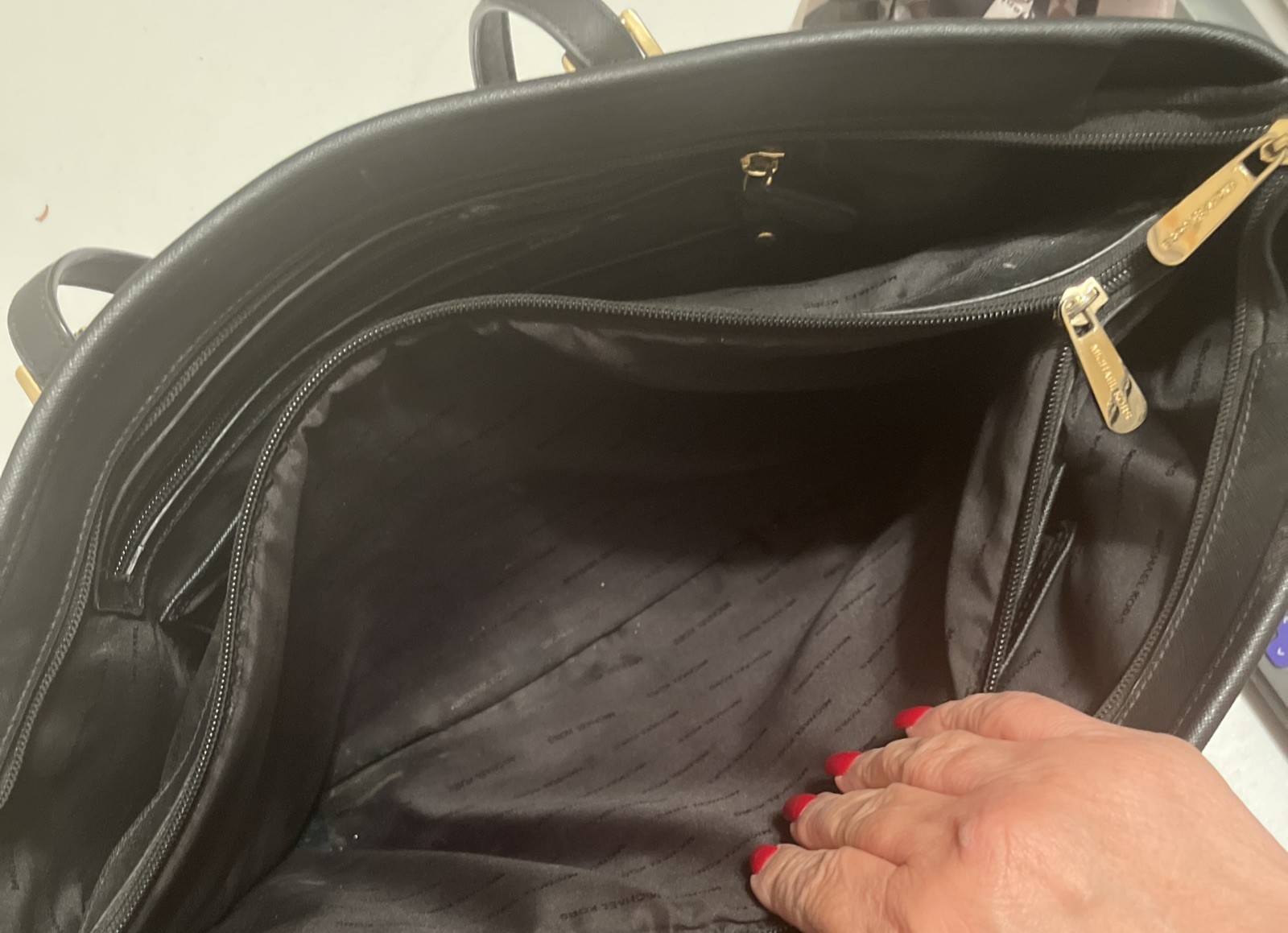 Michael Kors X-Large Travel Tote 17” Long Black Gorgeous. 1t.