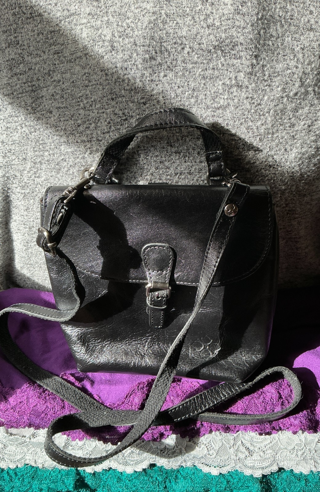 Patricia Nash Smooth Leather Black Flap Snap Crossbody Convertible Backpack