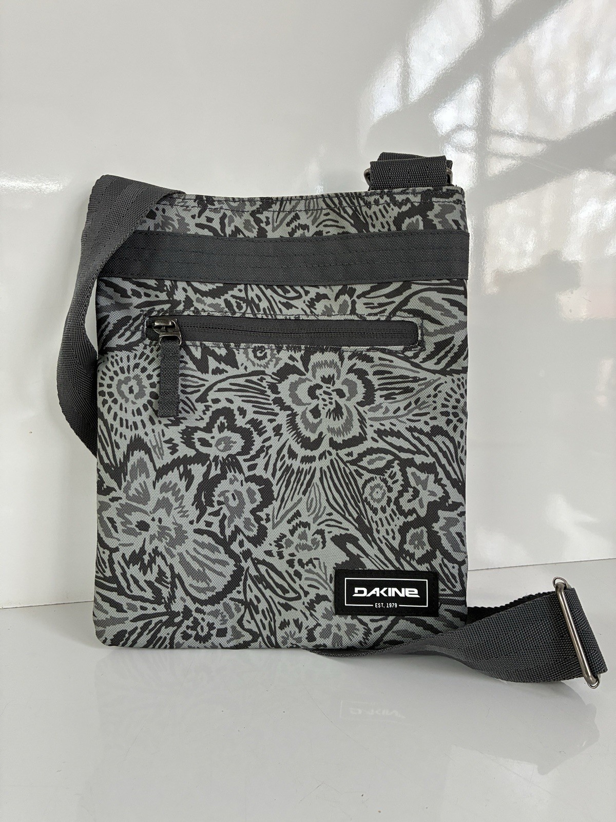 Dakine Jo Jo Crossbody Jive Shoulder Bag Gray Petal Maze Print Floral