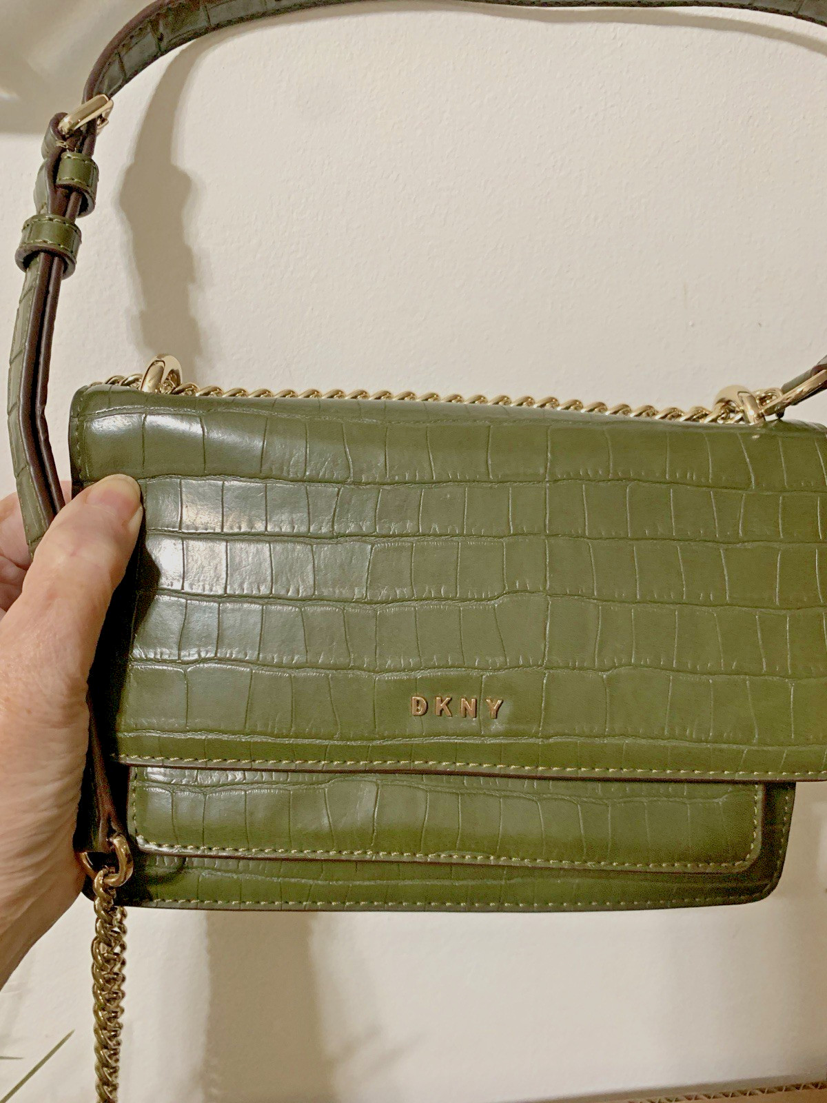 DKNY, Green Color Shoulder Bag With A Green And Gold Strap And Snap Closure.