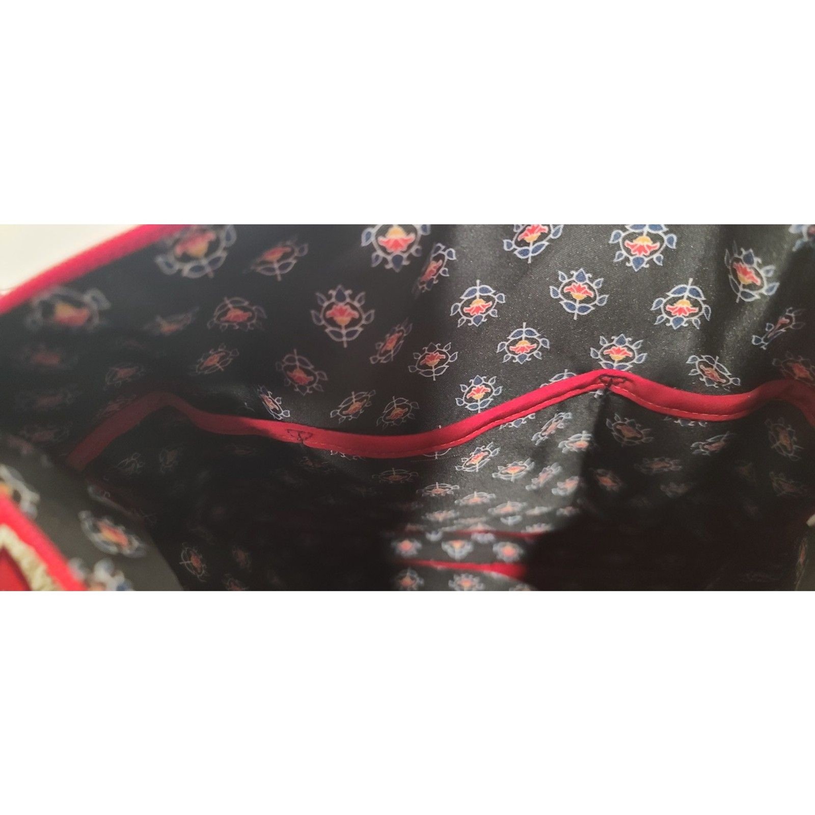 Vera Bradley Red Hipster Crossbody Microfiber Material W/Silver-Toned Hardware