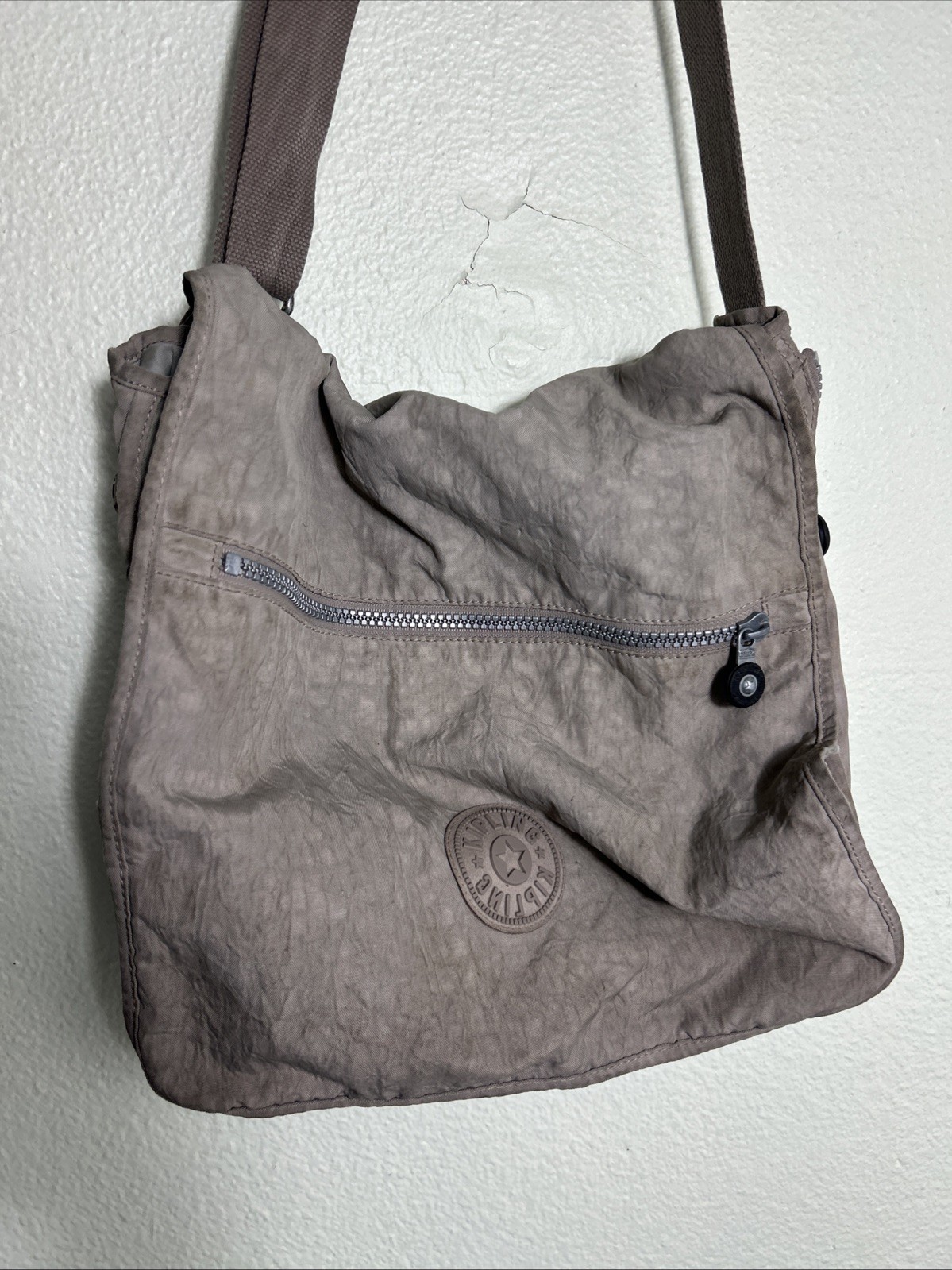 Kipling Beige Crossbody Messenger Bag Stained 12x14x5