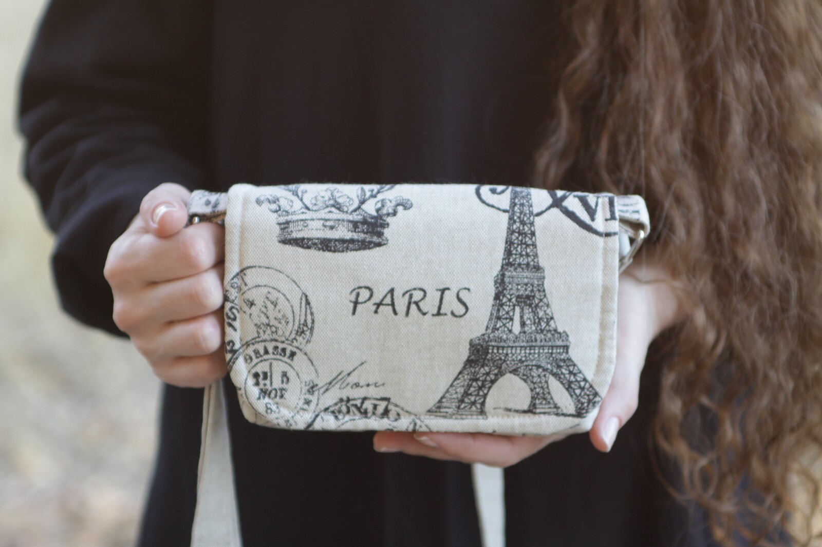 Women’s Beige Printed Cotton Handbag Flap Closure with Magnetic Snap Unique.