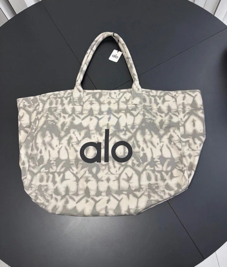 Alo Yoga Grey Tie Dye Canvas Tote Bag Shopper W7066R NWT Grey White Logo