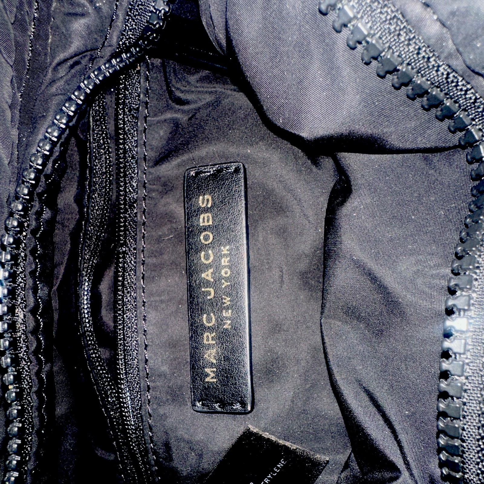 Marc Jacobs Black Quilted Shoulder Bag Logo Plate Detachable Strap Gold HW