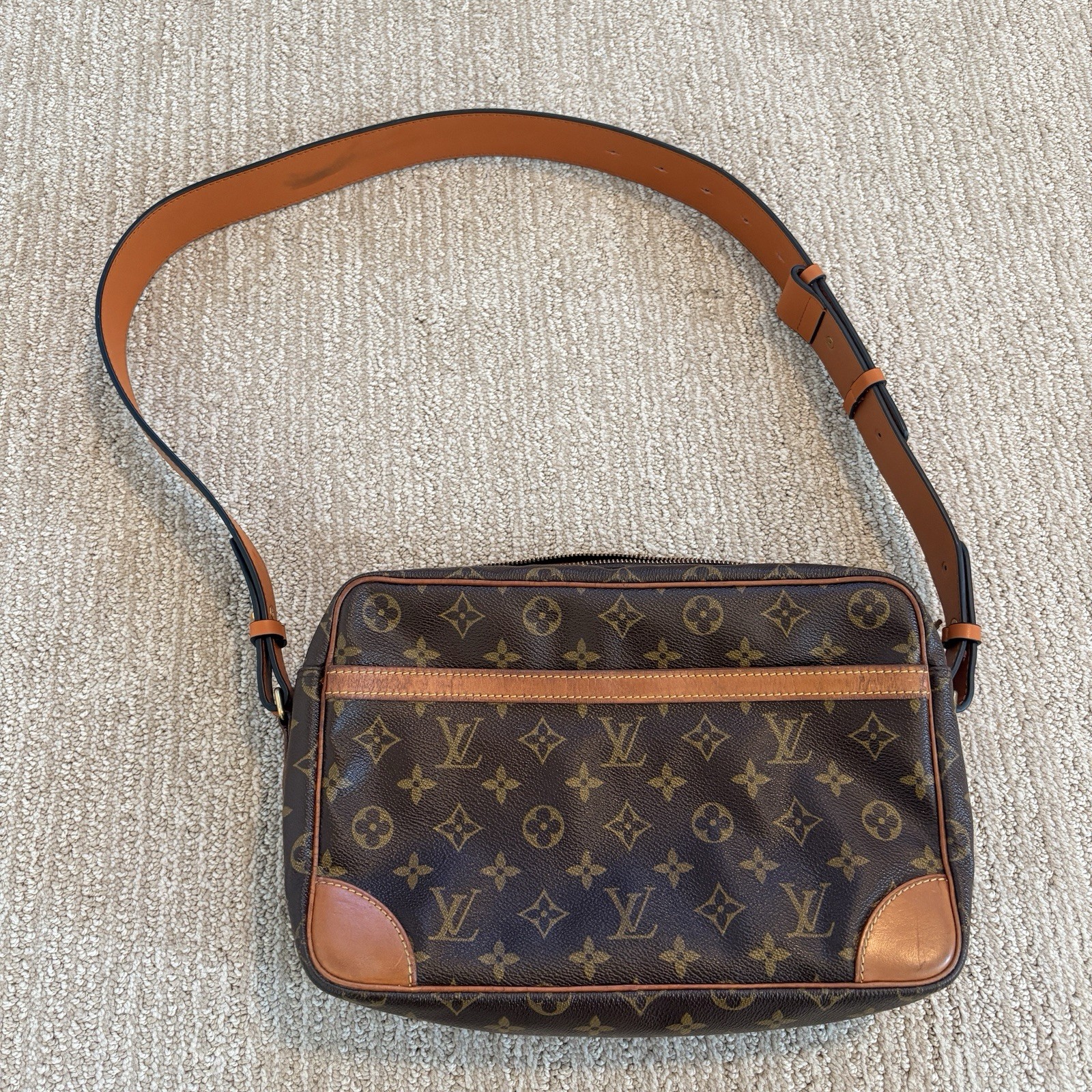 authentic LOUIS VUITTON Trocadero 27 Monogram Shoulder Bag M51274 Strap missing