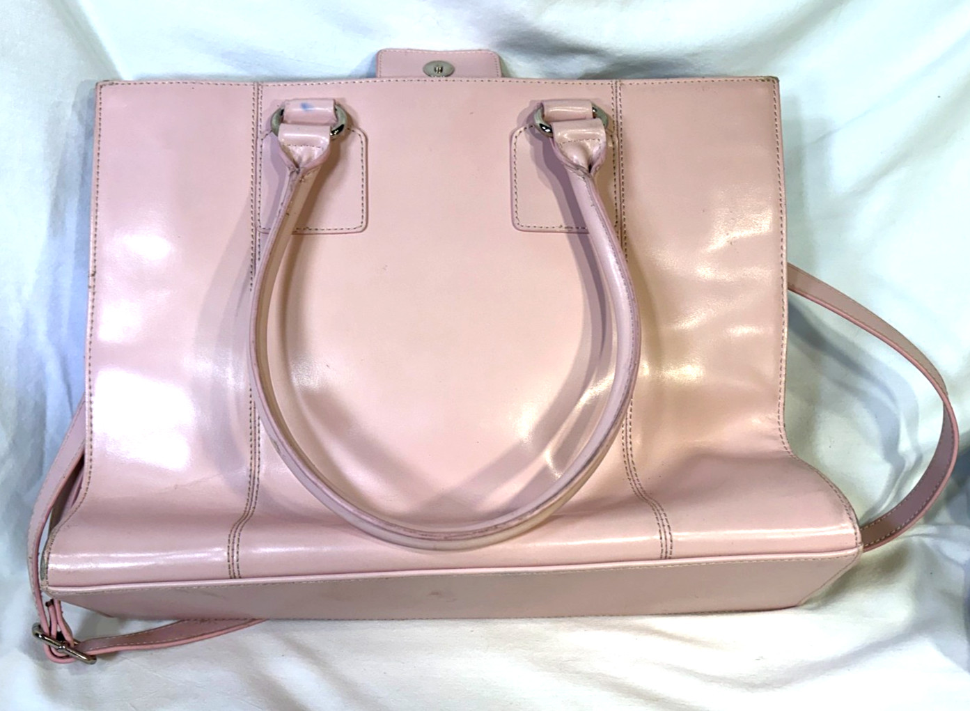 Wilson’s Leather large Pink Tote Leather Bag Approx. 15″ In Width 12″ 2 straps