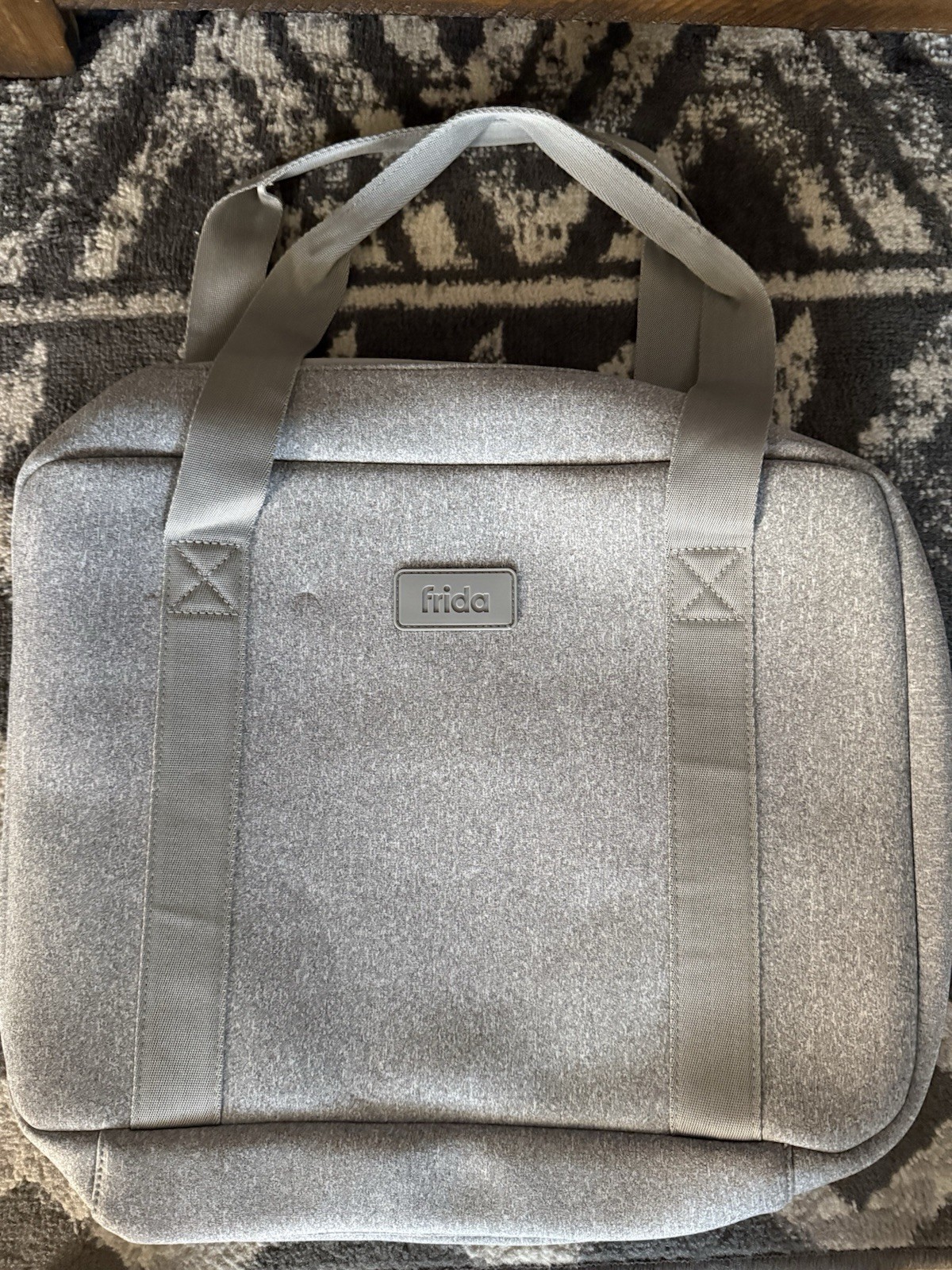 Frida Mom TraveLing Bag Used Very Good Condition