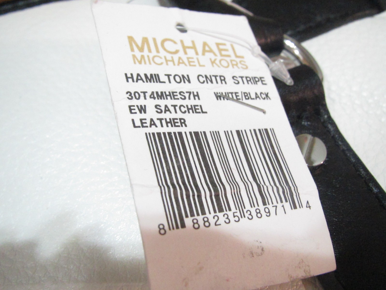 NWT! BEAUTIFUL MICHAEL KORS HAMILTON CENTER STRIPE BLACK, WHITE LEATHER PURSE
