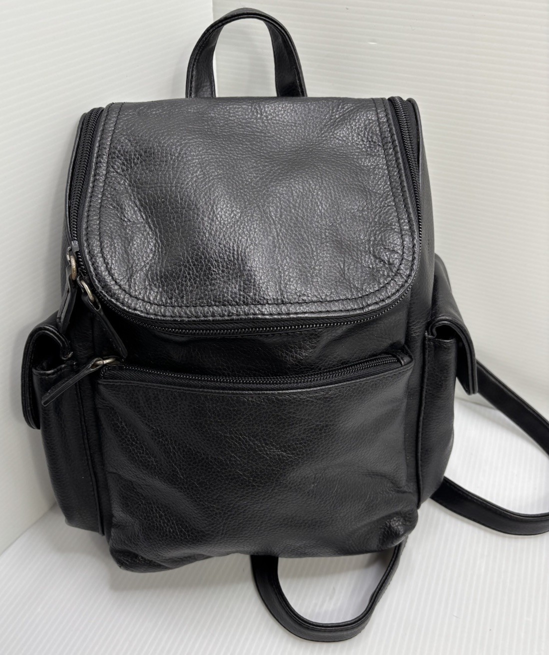 Black Leather Purse Backpack 11 Inch By 9 Inches Multiple Compartments No Brand