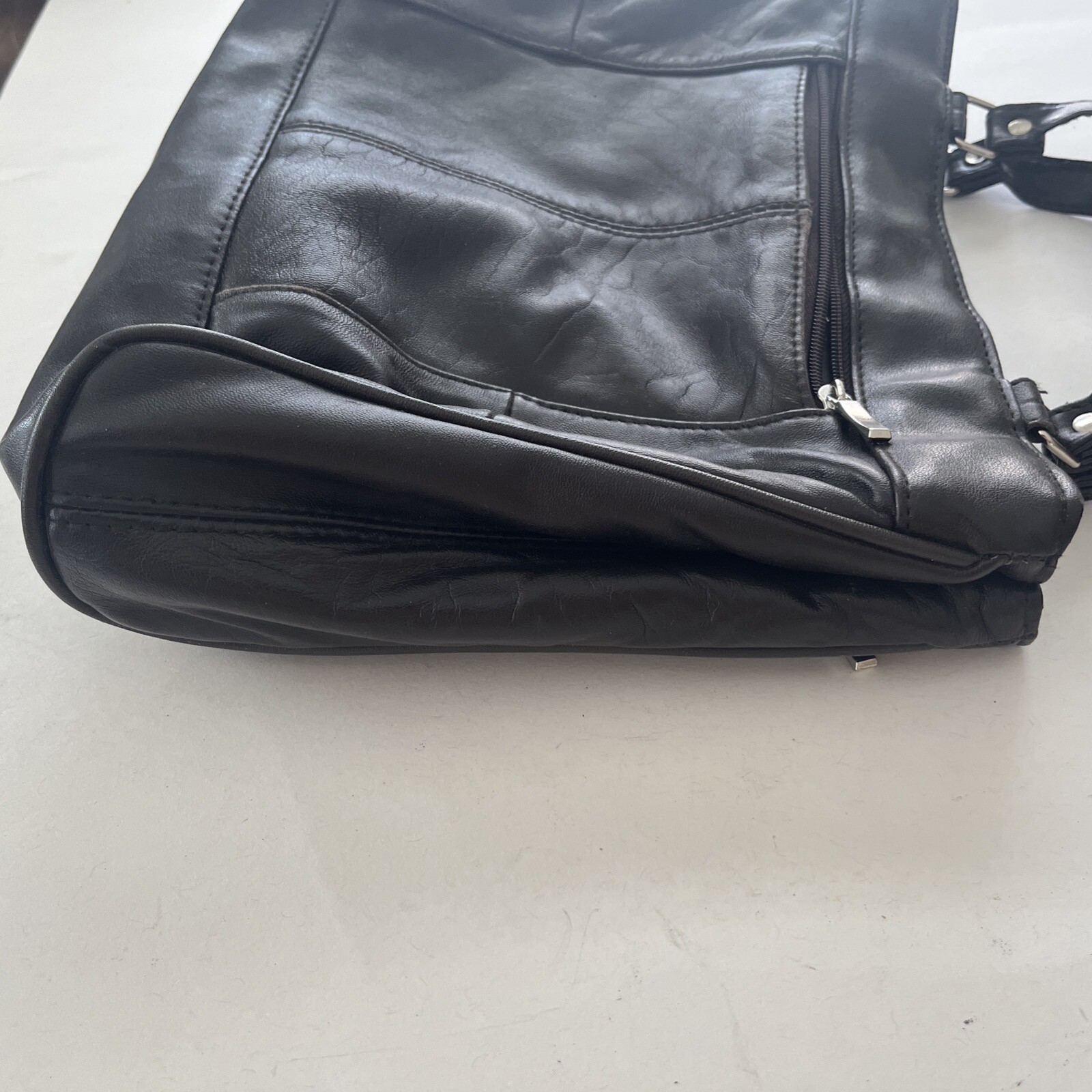 Woman’s Handbag Black Purse No Name