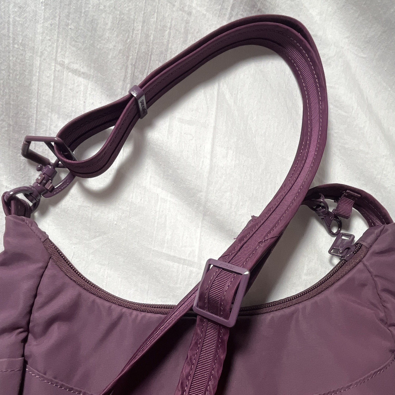 Pacsafe Citysafe 100 Anti-Theft Plum Shoulder Bag RFID Blocking Zip Closure