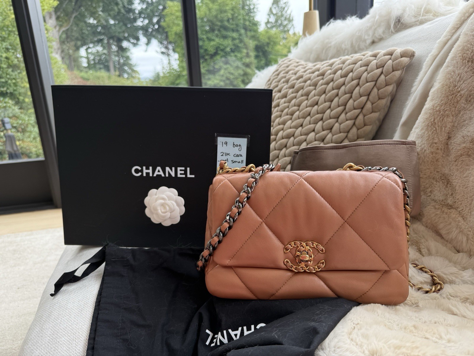 Chanel 19 Small Caramel 21K Rare Color