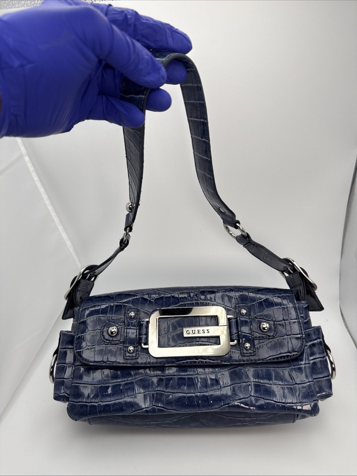 Vintage Y2K Blue / Silver GUESS Crock handbag, Adj Strap. Excellent Condition