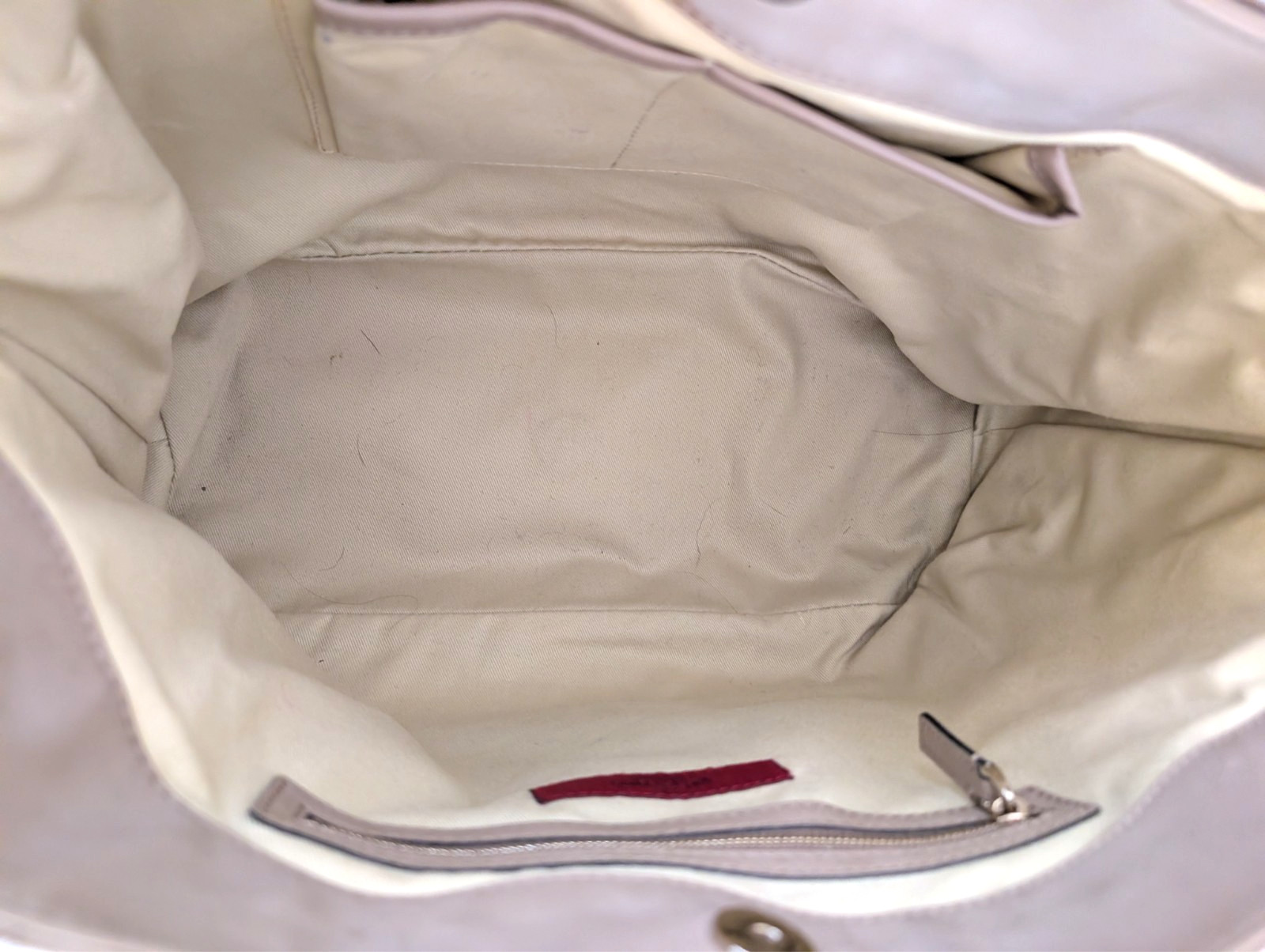 Authentic Valentino Garavani Lacca “Nuage” Bow Tote beige patent leather – Large