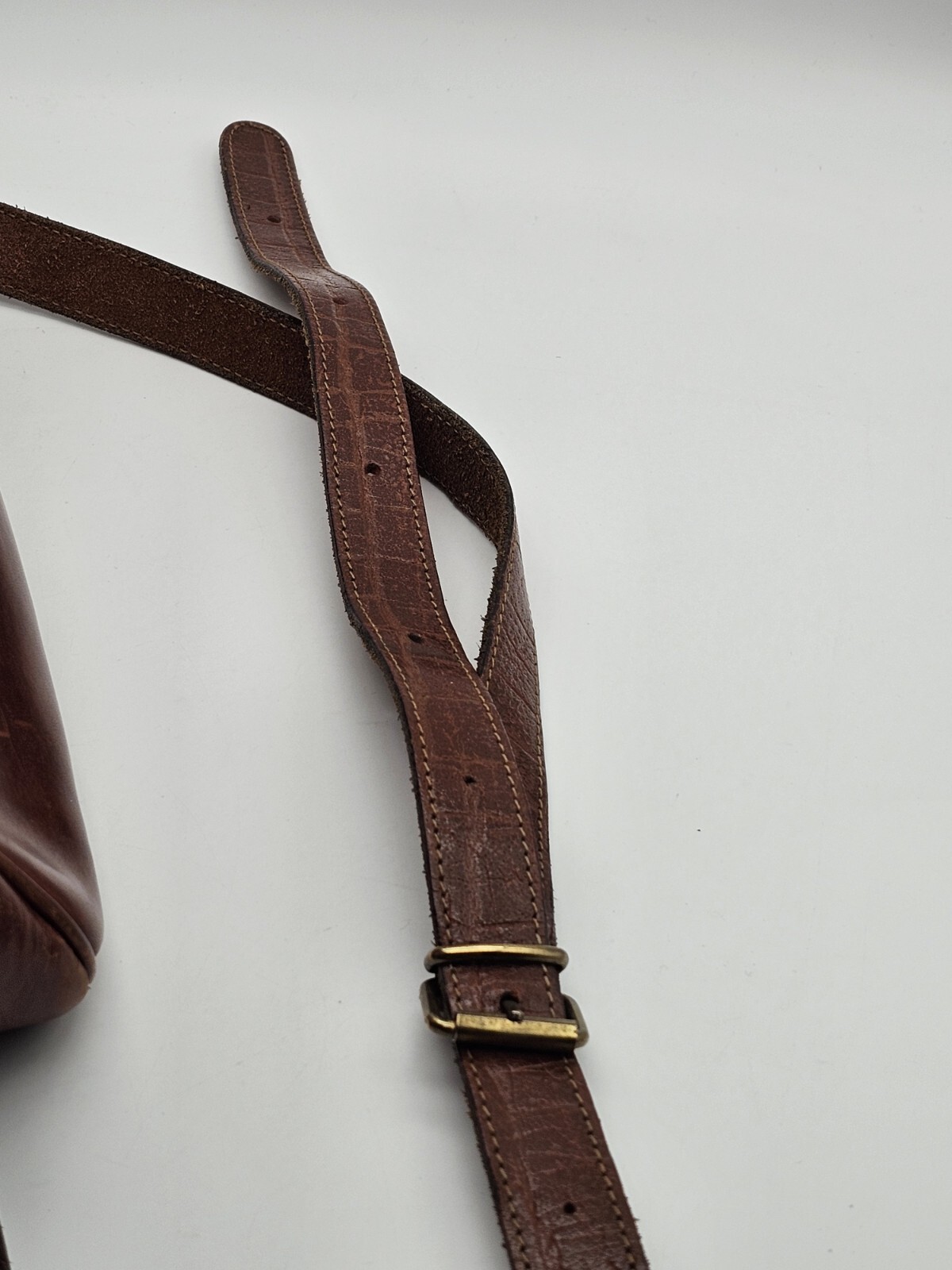 Vintage 80s El Campero Croc Embossed Brown Leather Fold Over Bag Satchel Strap