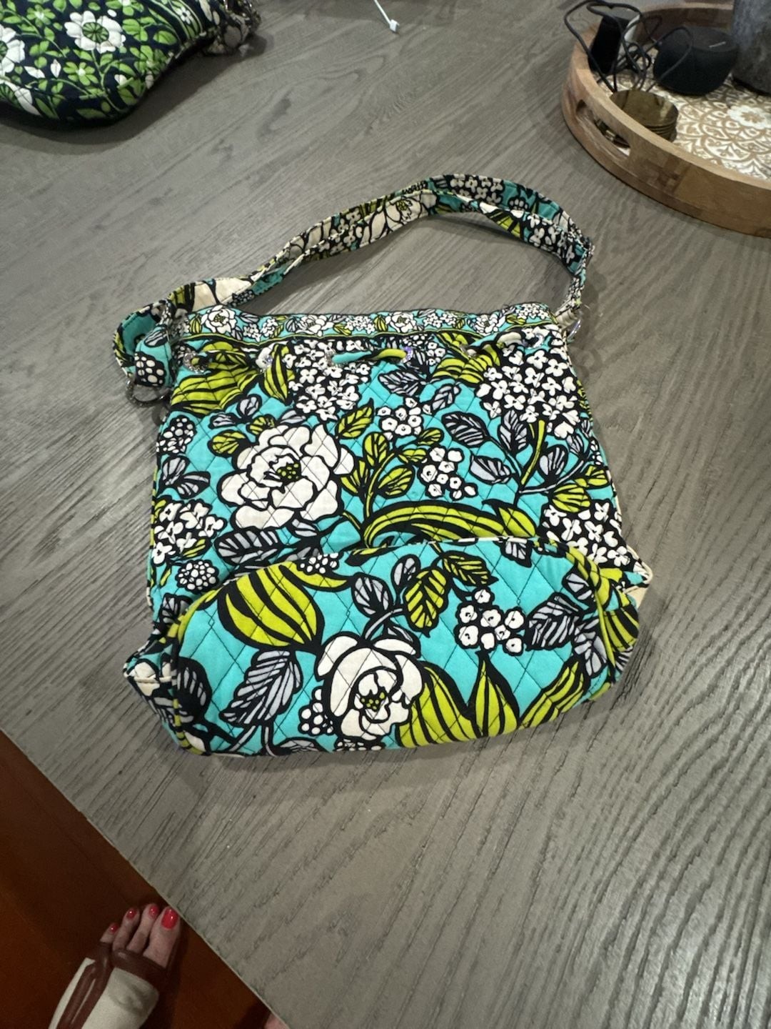 Vera Bradley Island Blooms Front Pockets Cinch Bucket Bag