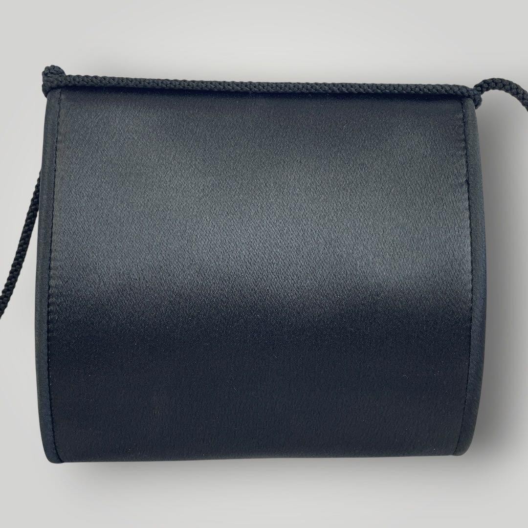 Yves Saint Laurent YSL Black Nylon Crossbody Shoulder Bag Pochette Flap W17cm