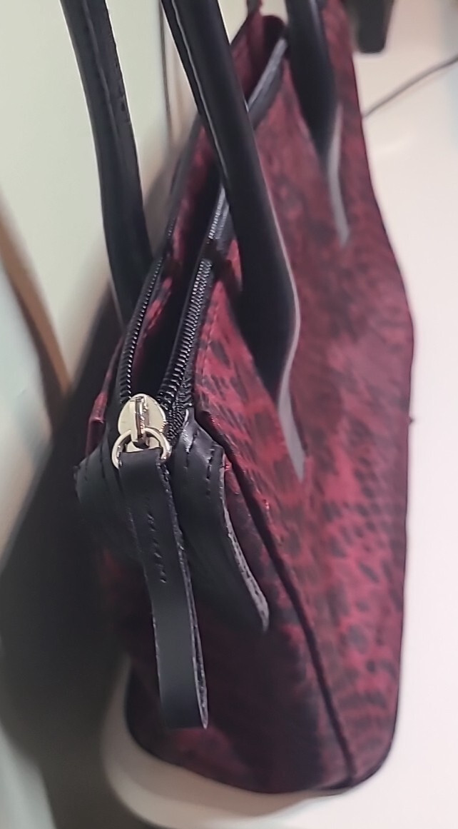 Red Leopard like Print Purse with stiff black handles Polyester w/ Vinyl Trim