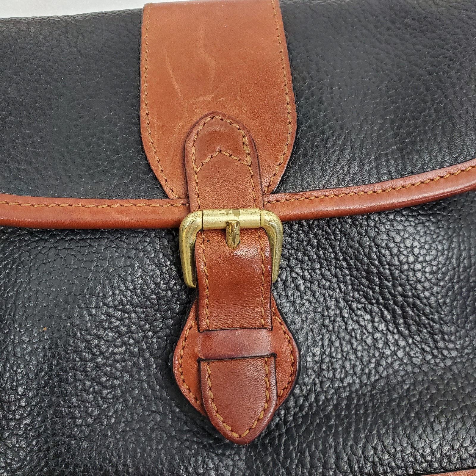 Vintage 90s Liz Claiborne Black Pebble Leather Crossbody Bag with Brown Trim