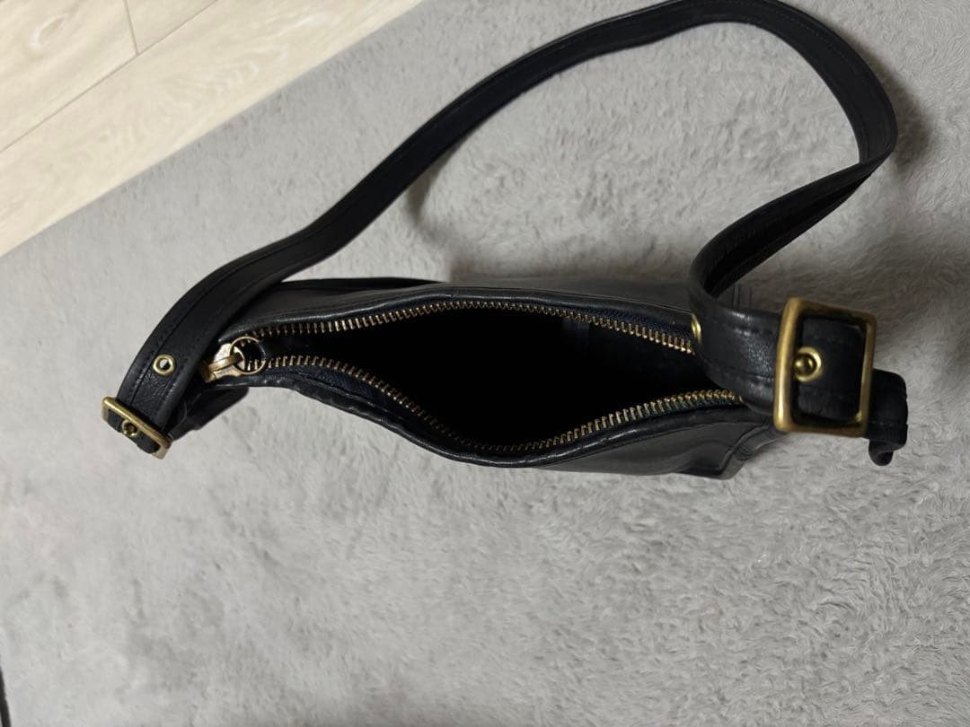 COACH Leather Shoulder Bag Black