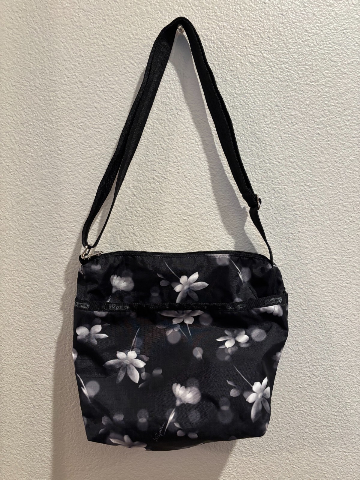 LeSportsac Cleo Crossbody Bag, Black & White floral pattern, Pre-owned