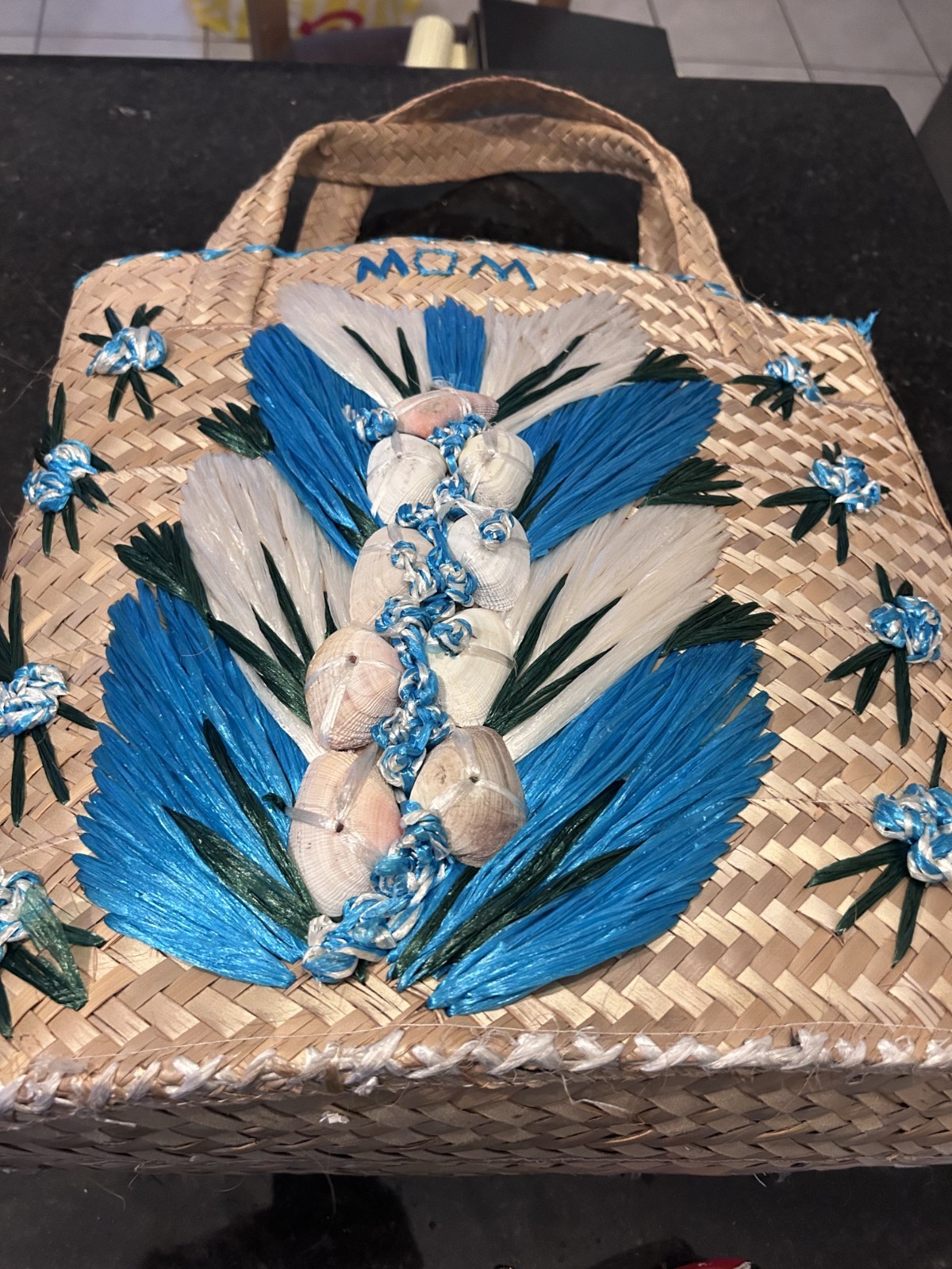 Vintage Woven Straw Tote Bag 16×16 Shell Raffia MOM Design Beach Travel