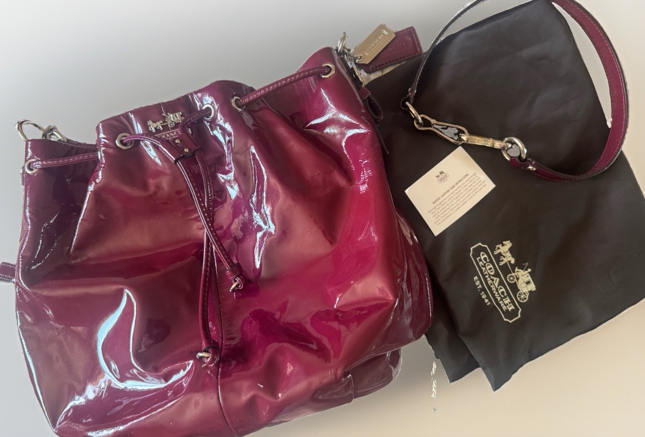 Coach Burgundy Drawstring Zip Shoulder Bag w Hang Tag & Original Dust Bag