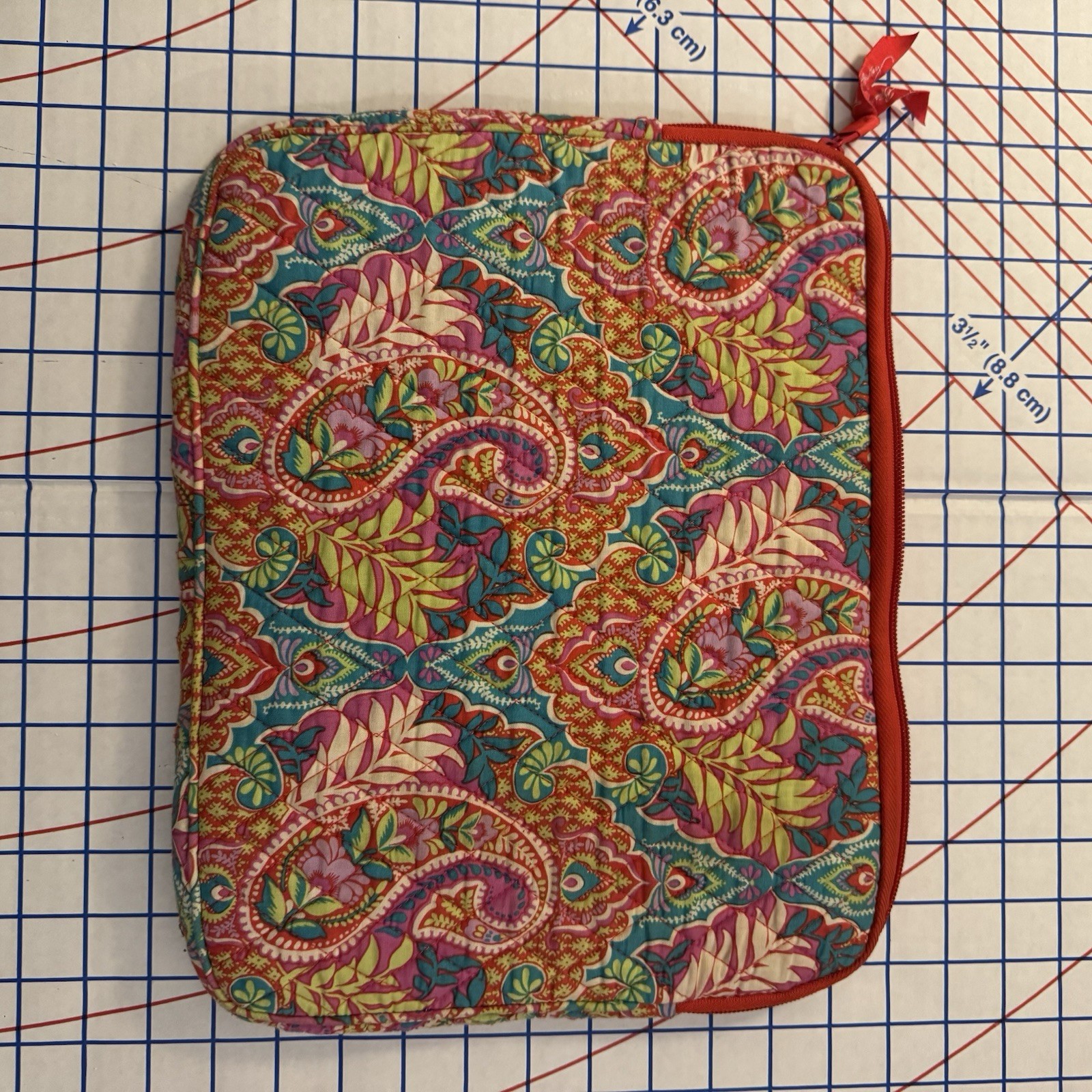 VERA BRADLEY Soft Quilted Floral Zipper Computer Laptop Sleeve Case 11″ x 14″
