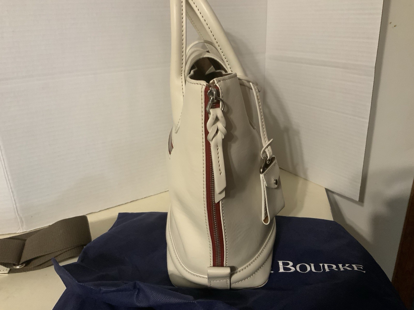 Dooney & Bourke Florentine Toscana Side Zip Satchel in BONE w/Strap & Dust Bag