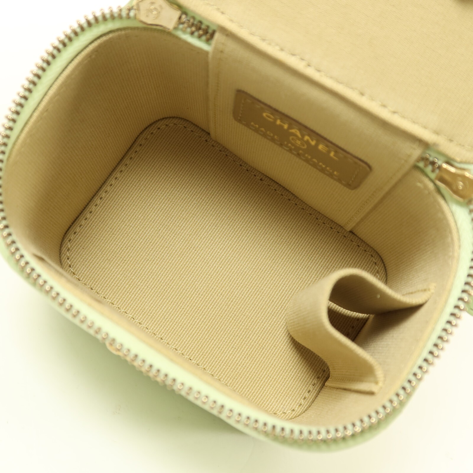 CHANEL CC GHW Vanity Case Gold Ball Chain Shoulder Bag Lambskin Light Green