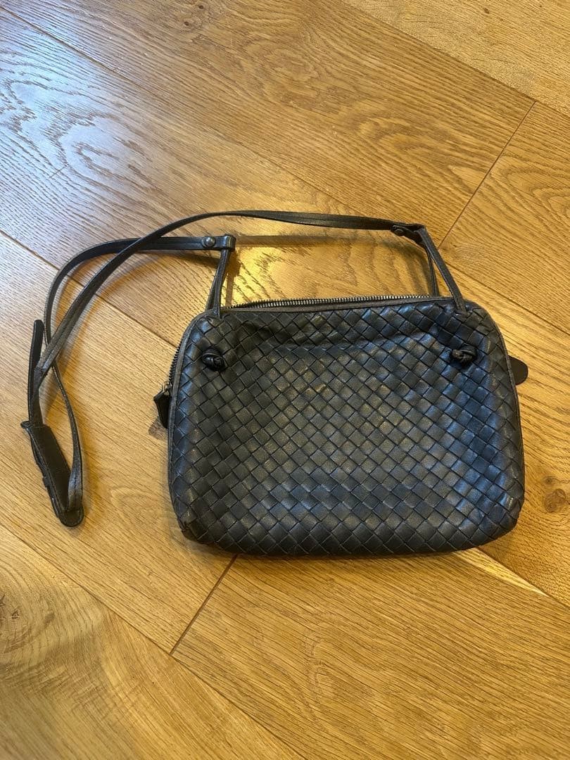 Bottega Veneta Intrecciato Leather Crossbody Shoulder Bag Gray Unisex 8x6x2.5 in