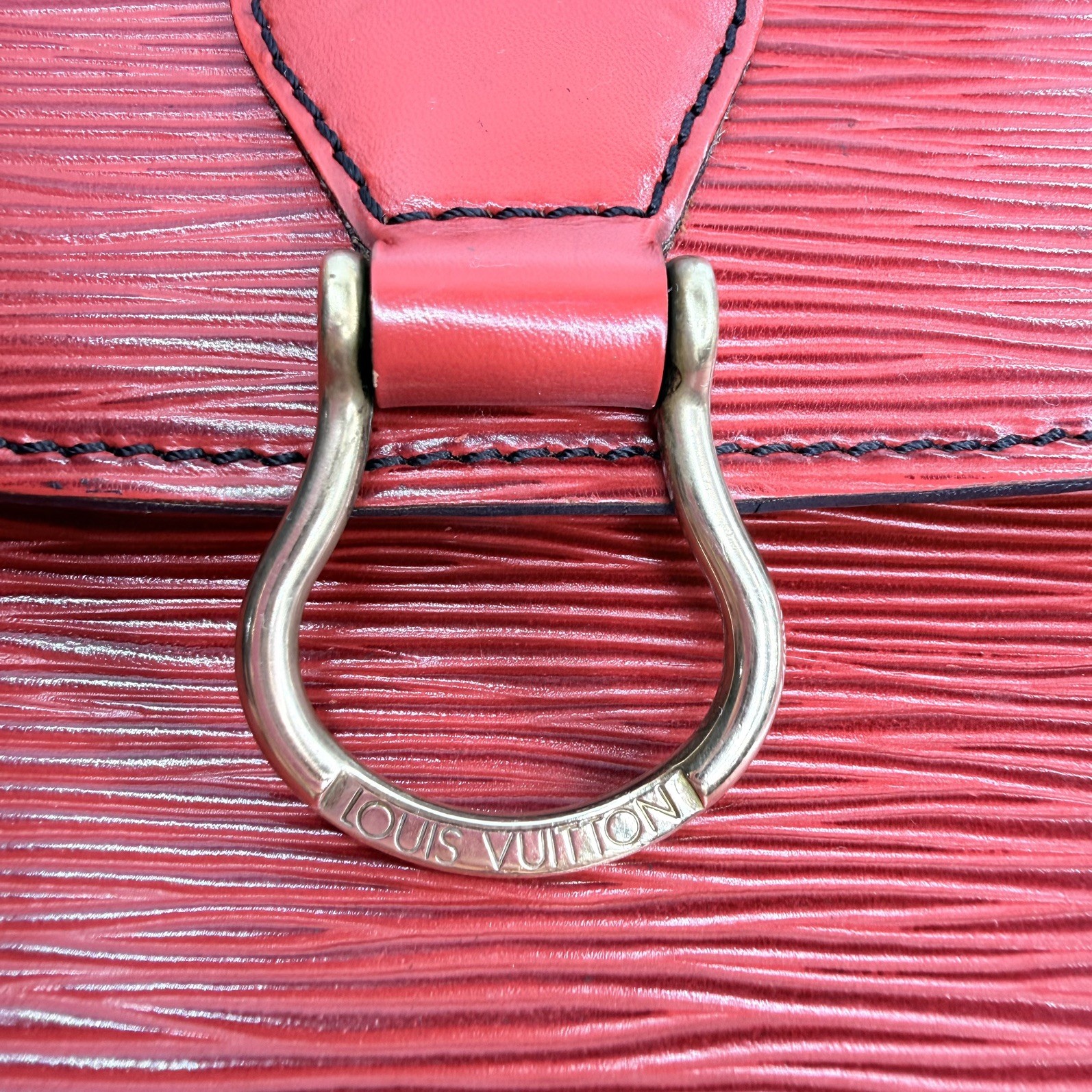 Authentic Louis Vuitton Saint Cloud GM Epi Shoulder Bag