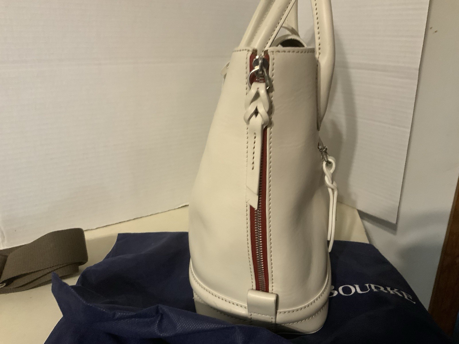 Dooney & Bourke Florentine Toscana Side Zip Satchel in BONE w/Strap & Dust Bag