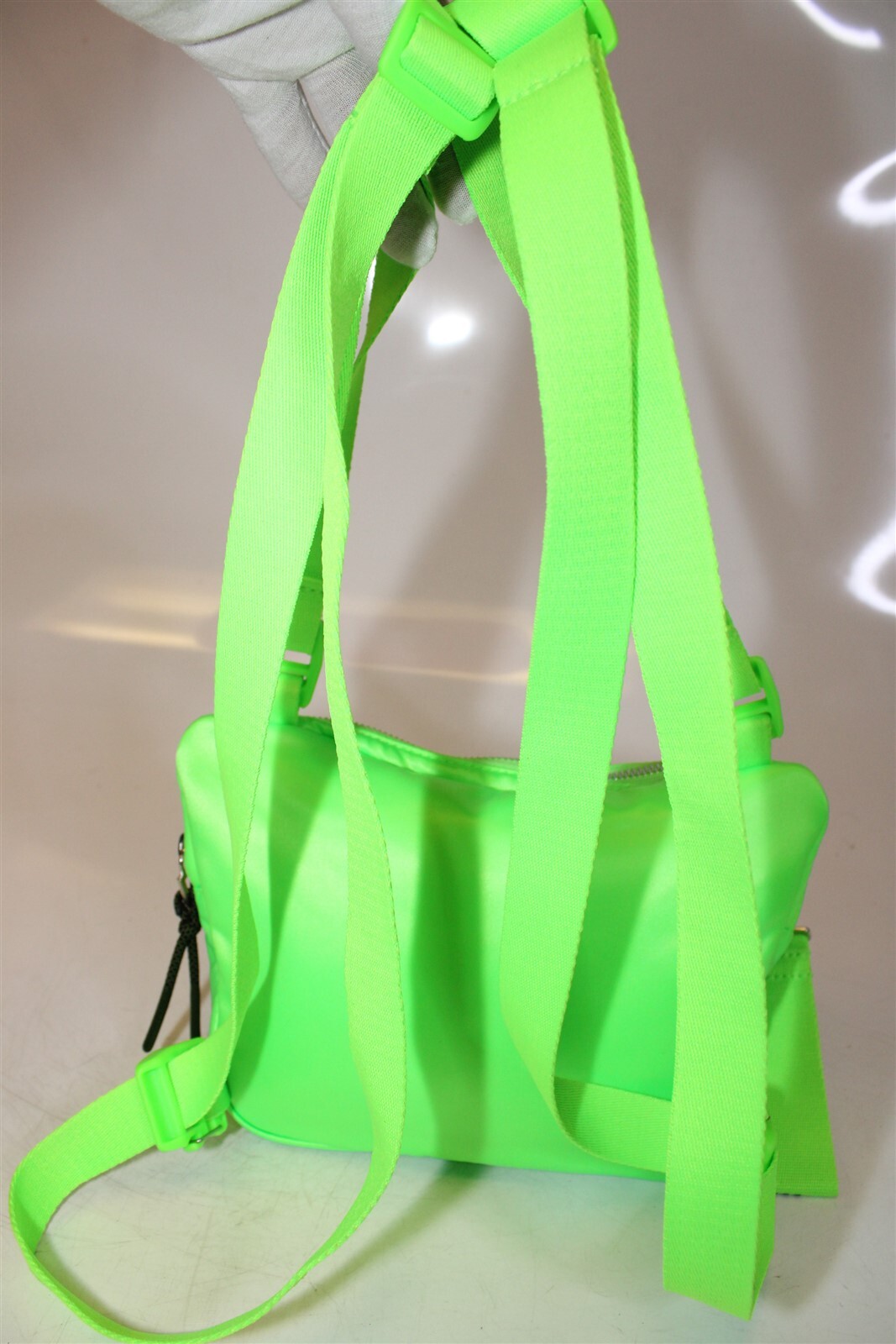 Adidas x Ivy Park Beyonce RARE Cross Body Bright Green Messenger Bag Limited Ed.
