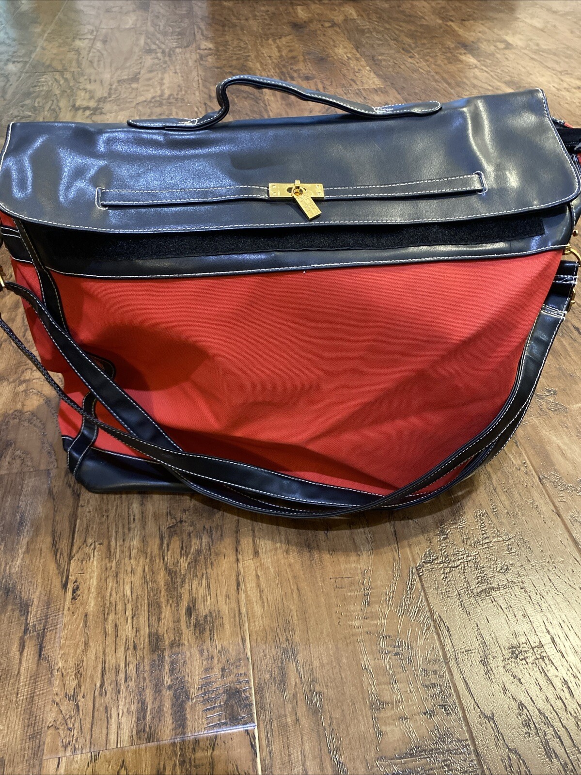 Elizabeth Arden red door oversize tote bag red with black trim Weekender
