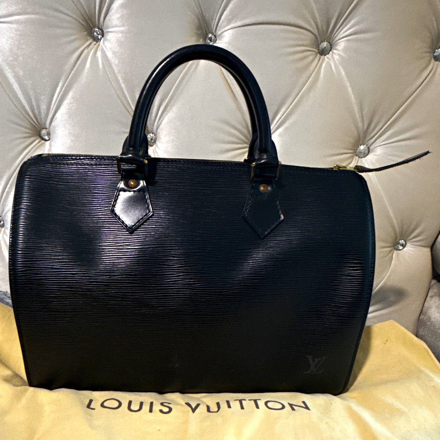 Louis Vuitton Zip-Around Black Epi Leather Speedy 30 Bag Double Handles