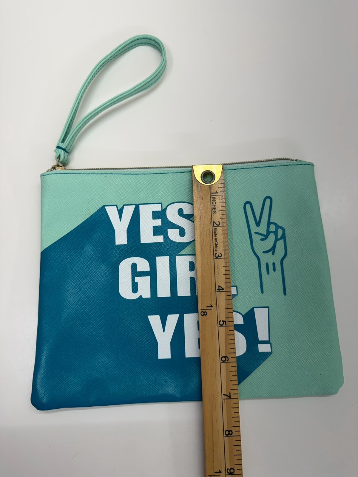 Conair Sophia Joy Cosmetic Makeup Bag Wristlet Yes Girl Yes Peace Blue Zipper